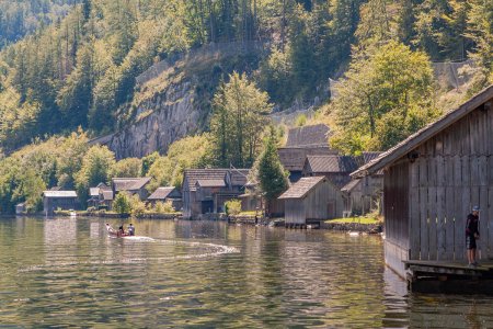 Boothuizen in de Hallstätter See